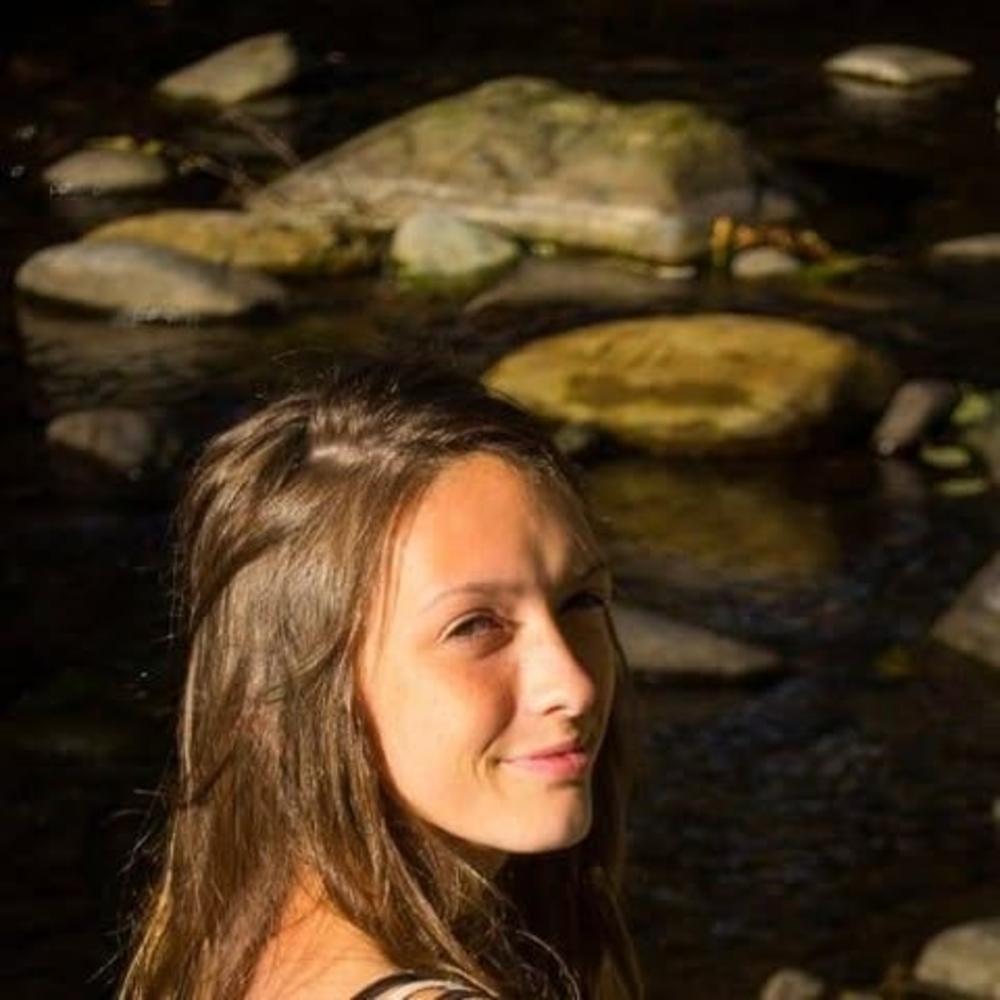 Meet your Posher, Hailey